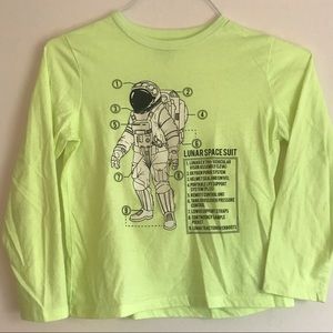 Glow in the dark graphic t